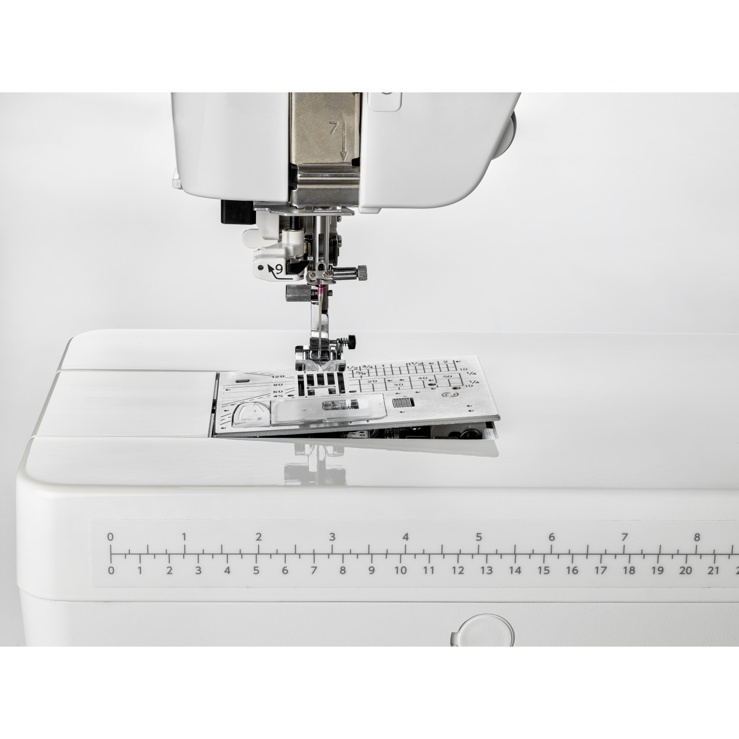 Machine &agrave; coudre Elna eXcellence 792
