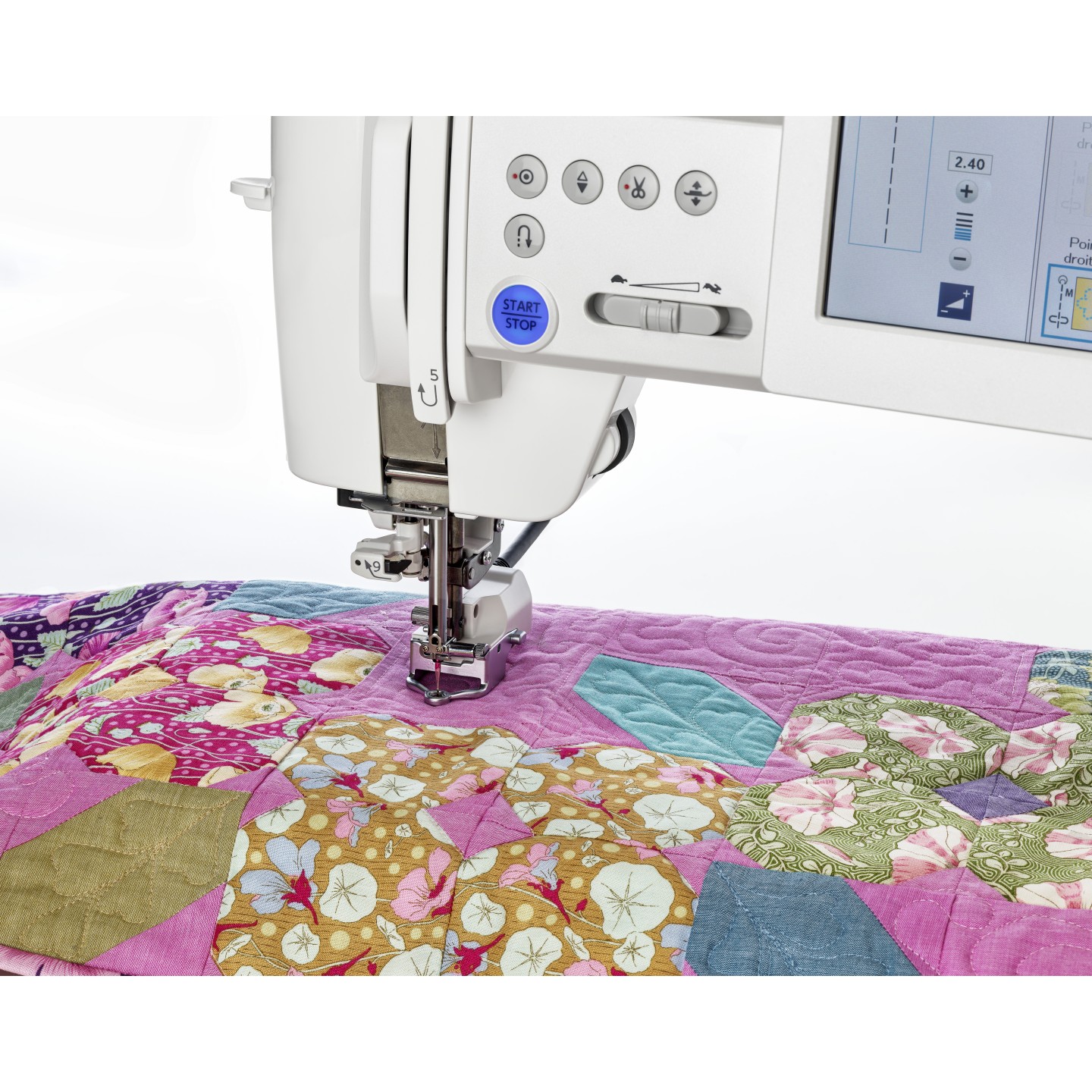 Machine &agrave; coudre Elna eXcellence 792
