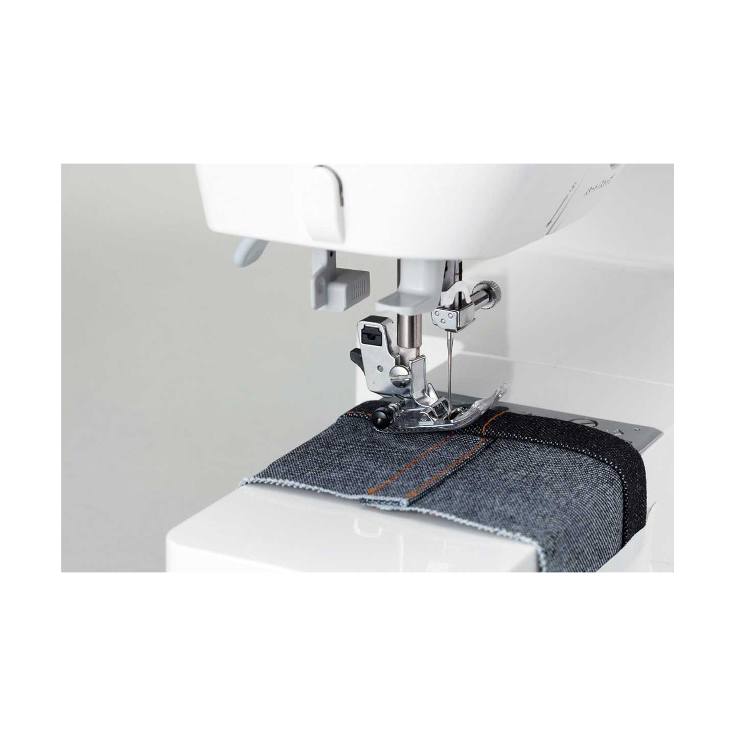 Machine à coudre Juki HZL G220