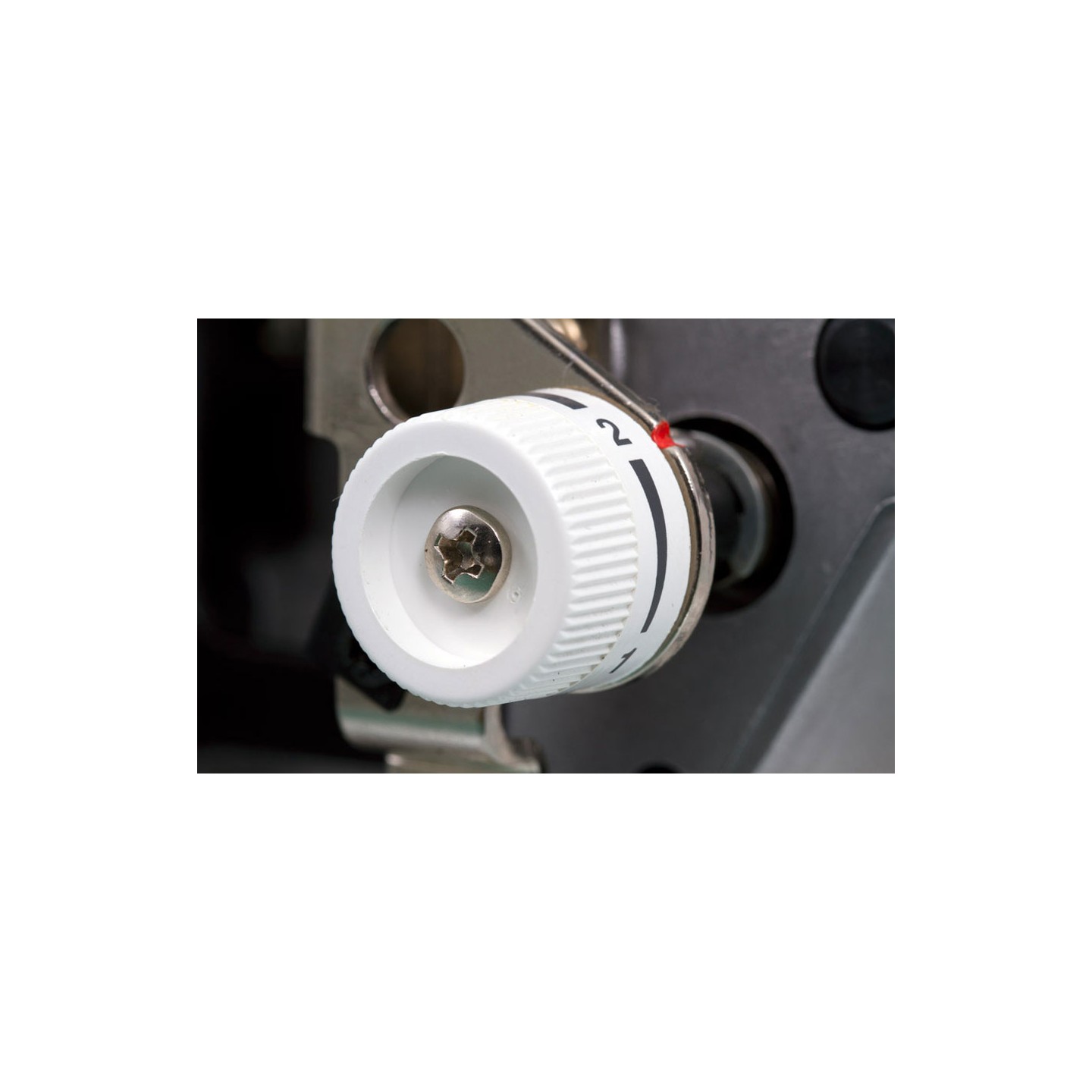 Surjeteuse Juki MO 654 DEN