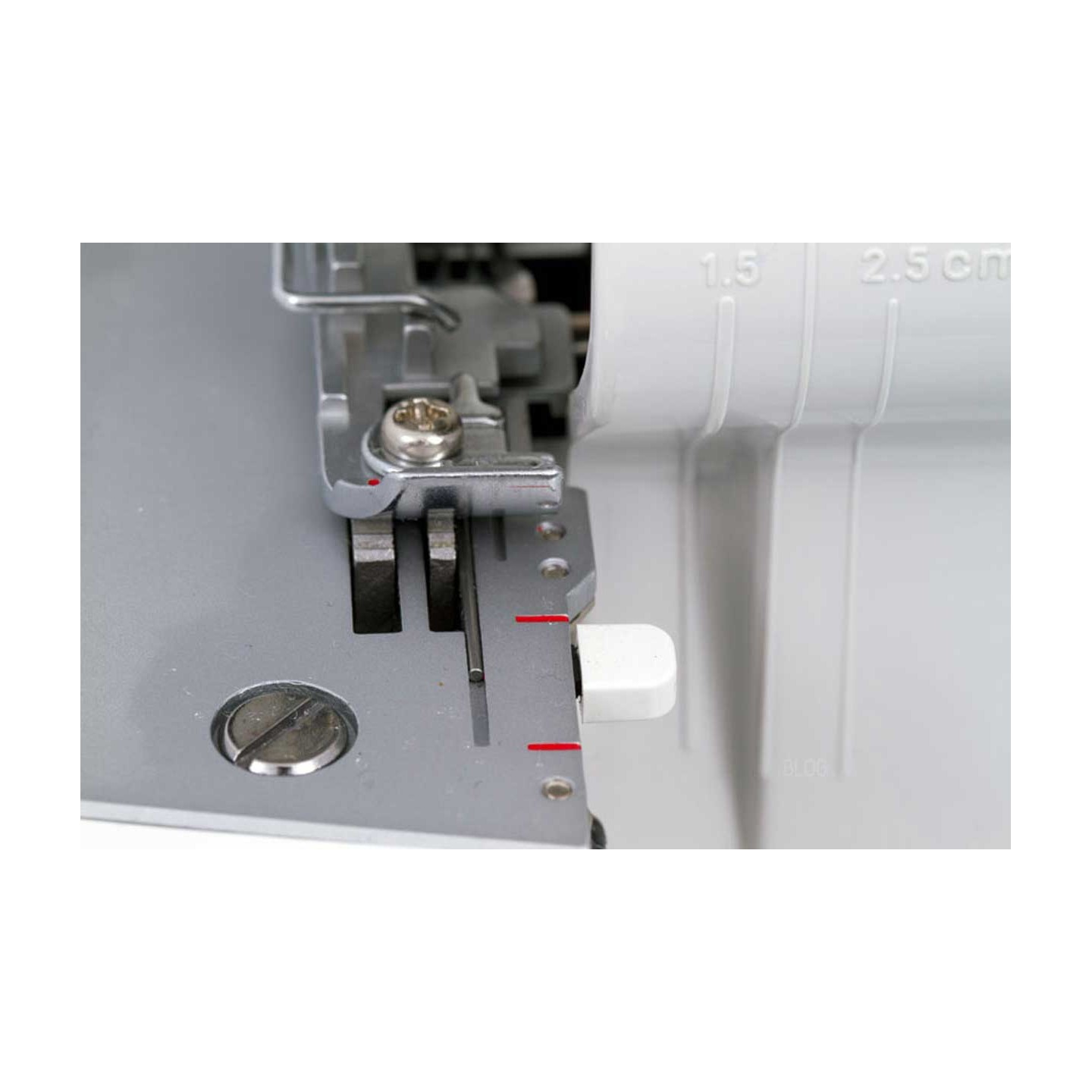 Surjeteuse Juki MO 734 DE