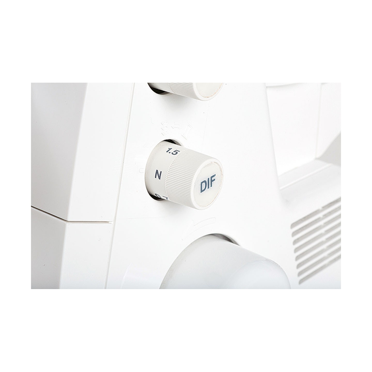 Recouvreuse Juki MCS 1800