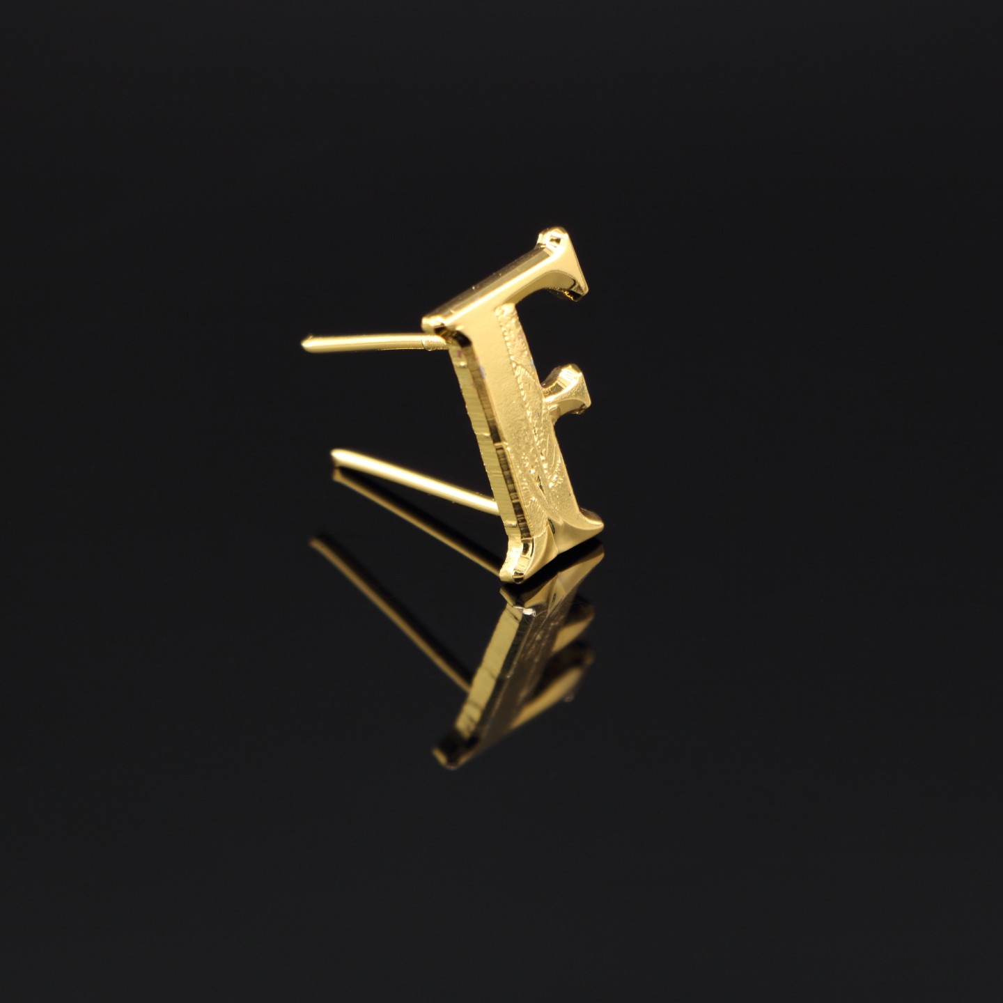 Grande lettre F (18mm)