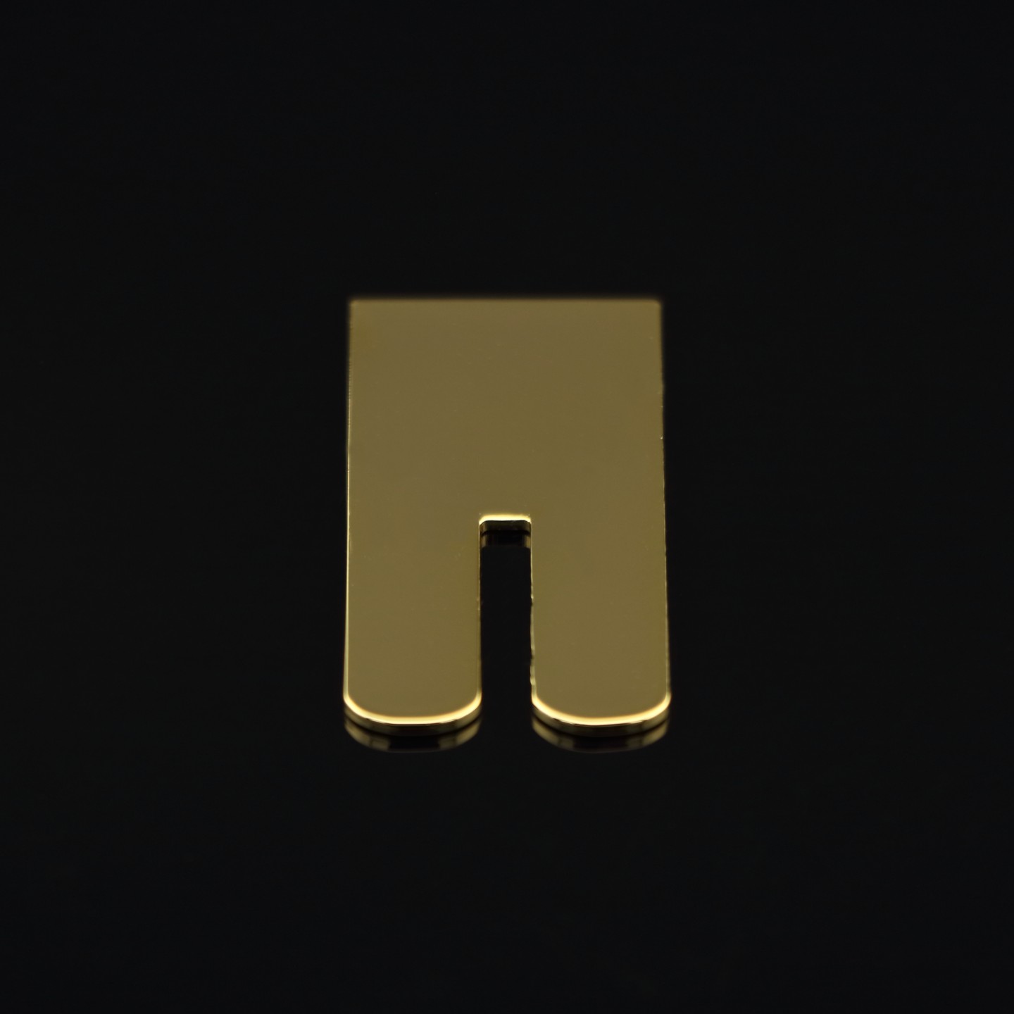 Tools – Outil de pliage renforcé pour insignes