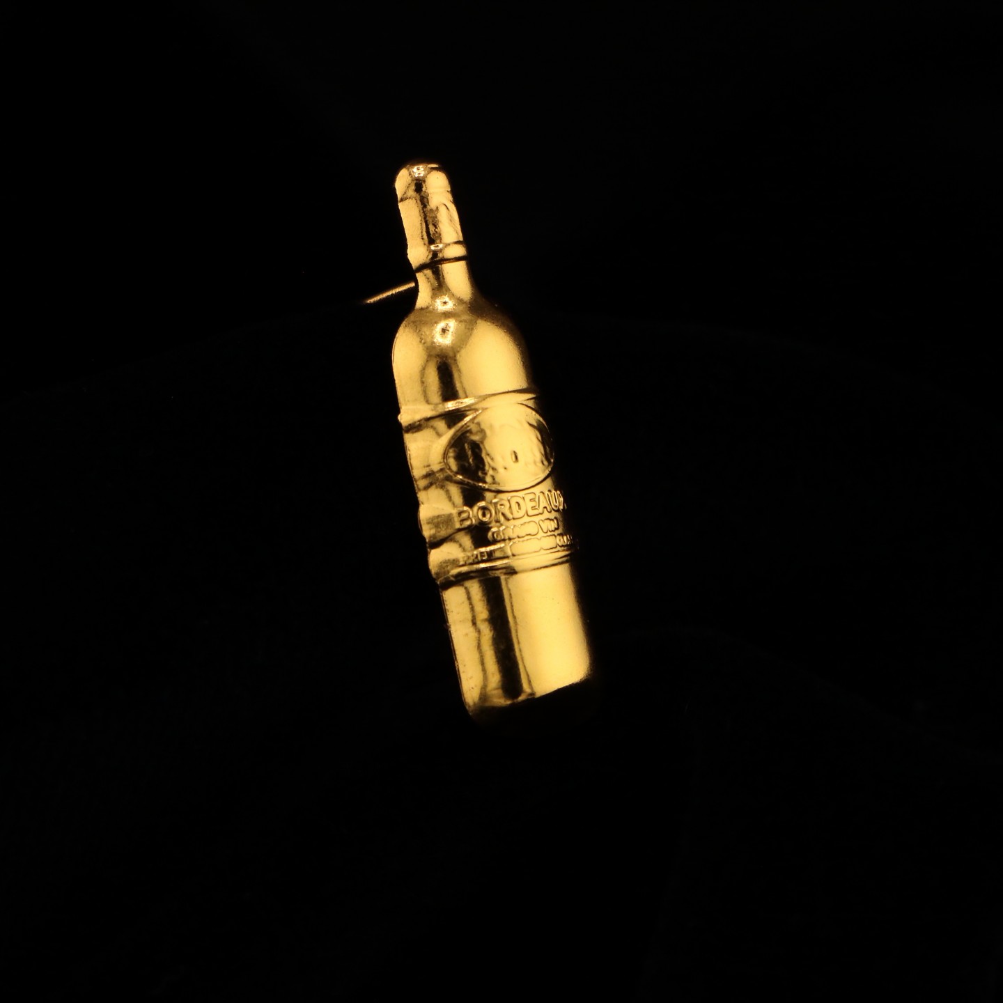 Bouteille de Bordeaux : Symbole d&rsquo;exc&egrave;s festif